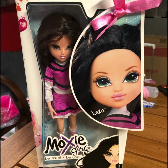 NIB Moxie Girlz Lexa - Picture 1 of 3